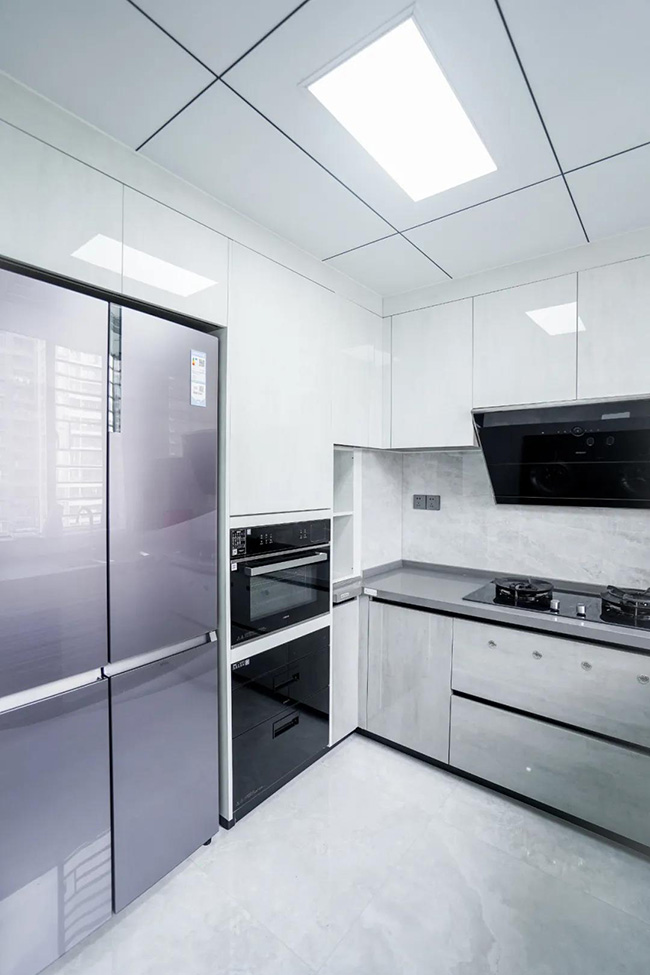 150㎡四居室，工業(yè)風(fēng)配色+簡(jiǎn)約實(shí)用設(shè)計(jì)，碰撞出后現(xiàn)代生活方式